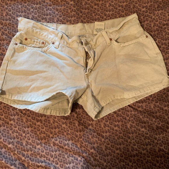 Lucky Brand Shorts. Size 32 waist. - Picture 1 of 2
